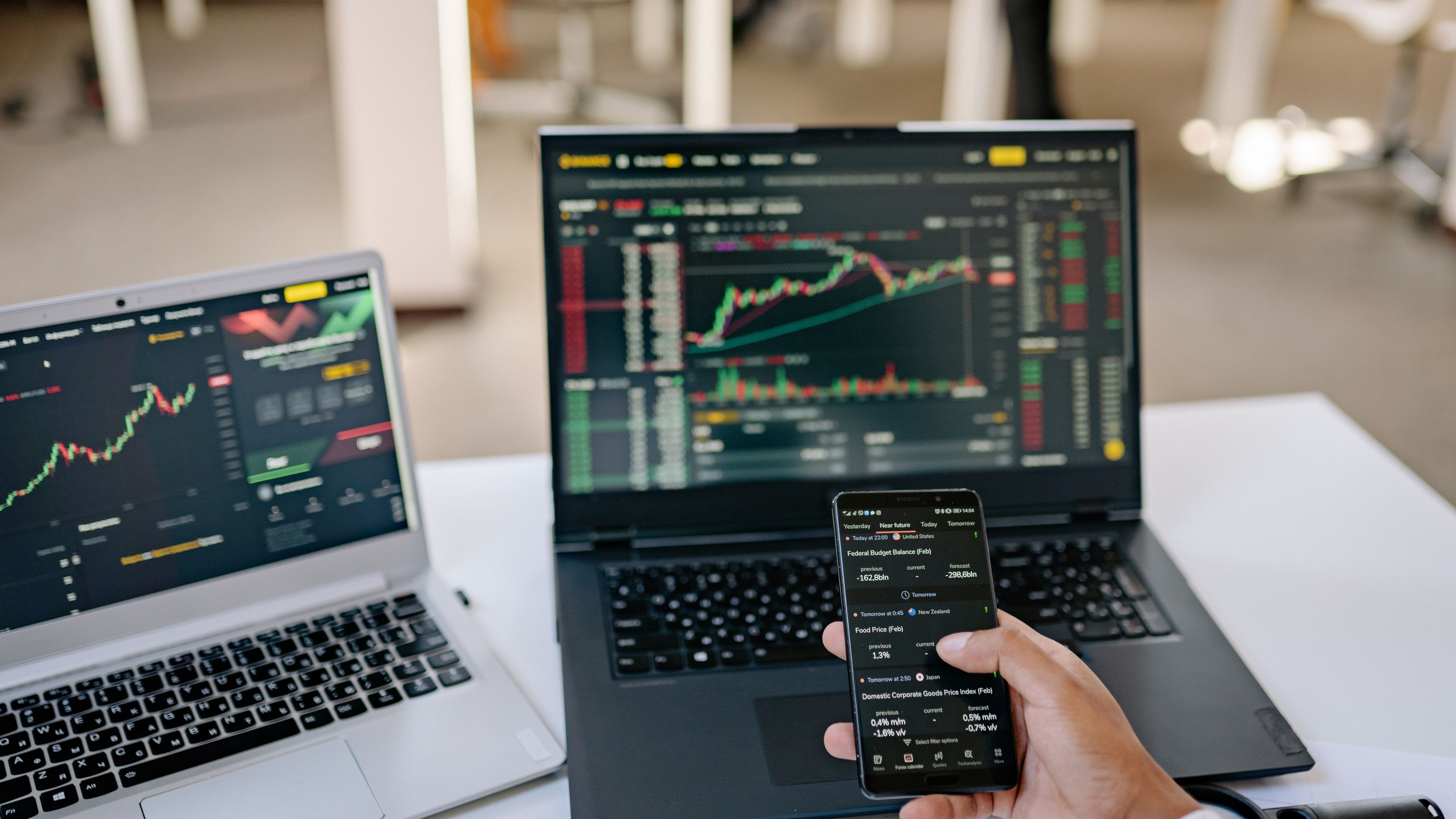 What Is Personalized Financial Advice in the Age of AI?