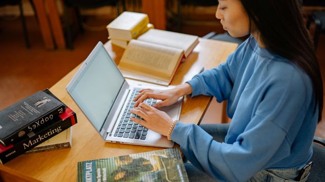 What Is AI-Powered Student Loan Optimization and How Does It Work?