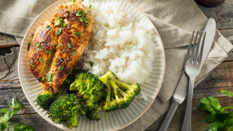 What Do Athletes Actually Eat Before Breaking World Records?