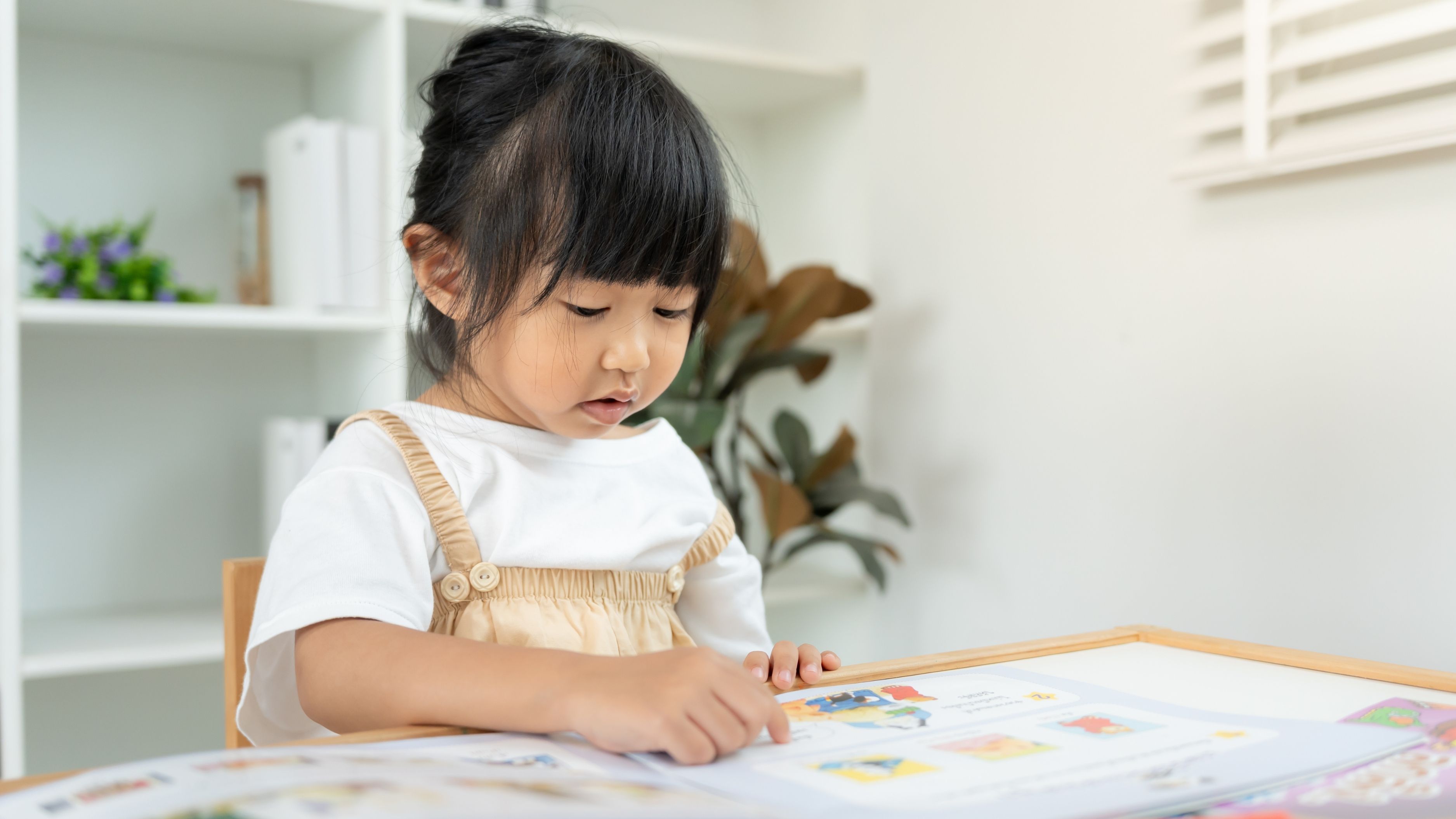 What Are the Signs That Your Child Is Ready to Start Reading?