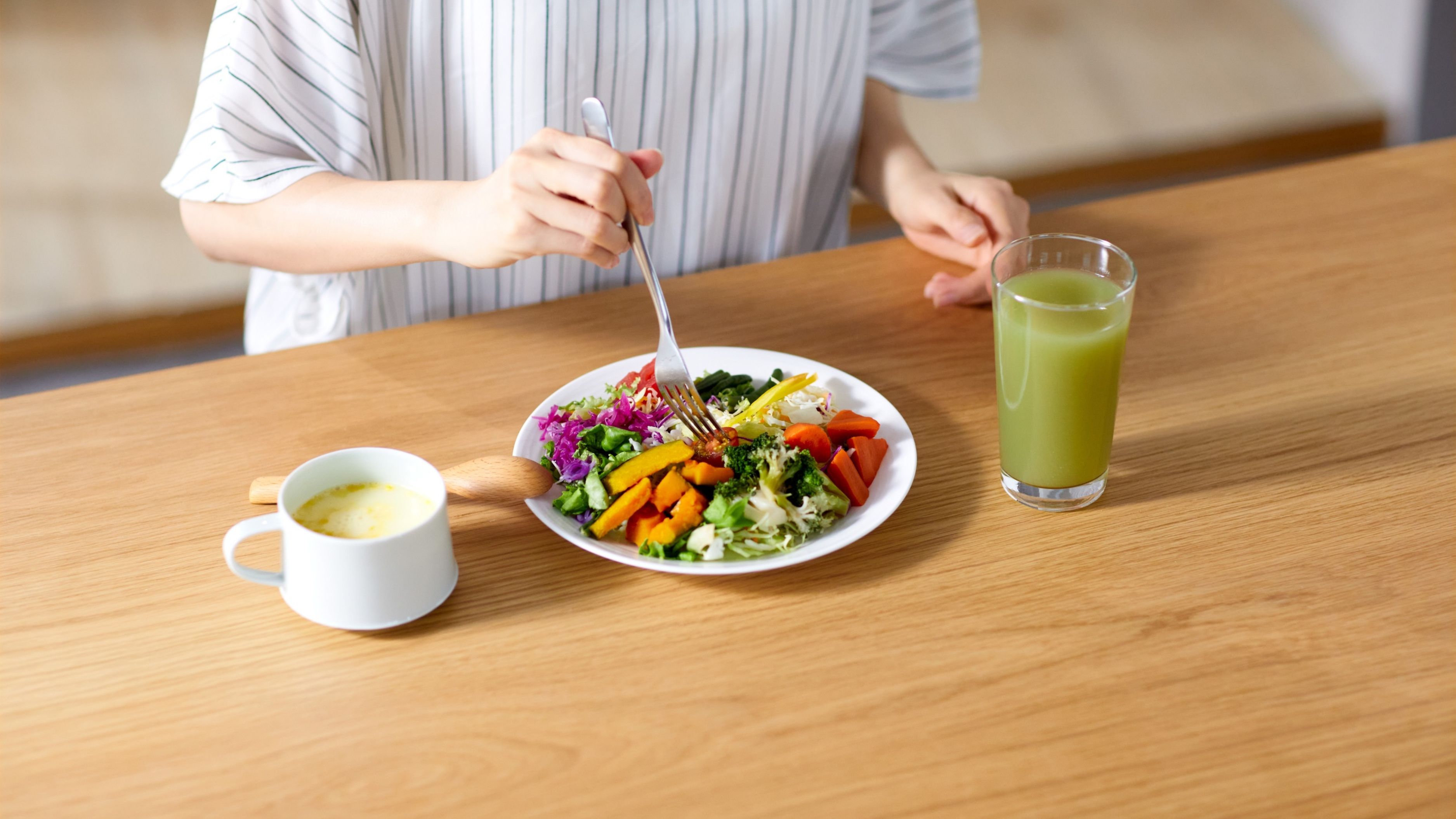 What Eating the Same Meals Every Day Actually Does to Your Body