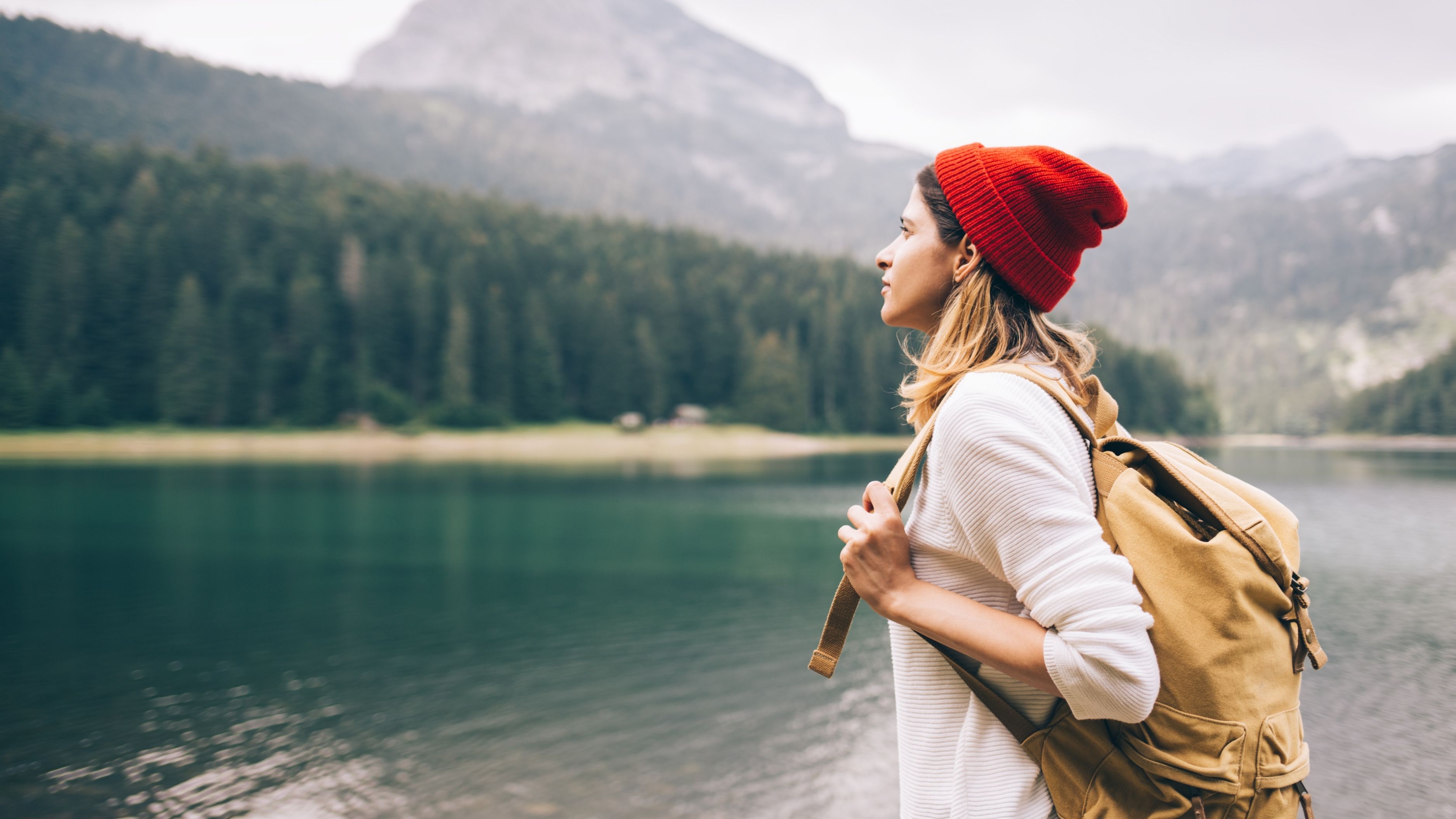 What Are the Top 10 Eco-Friendly Travel Tips to Reduce Your Footprint?