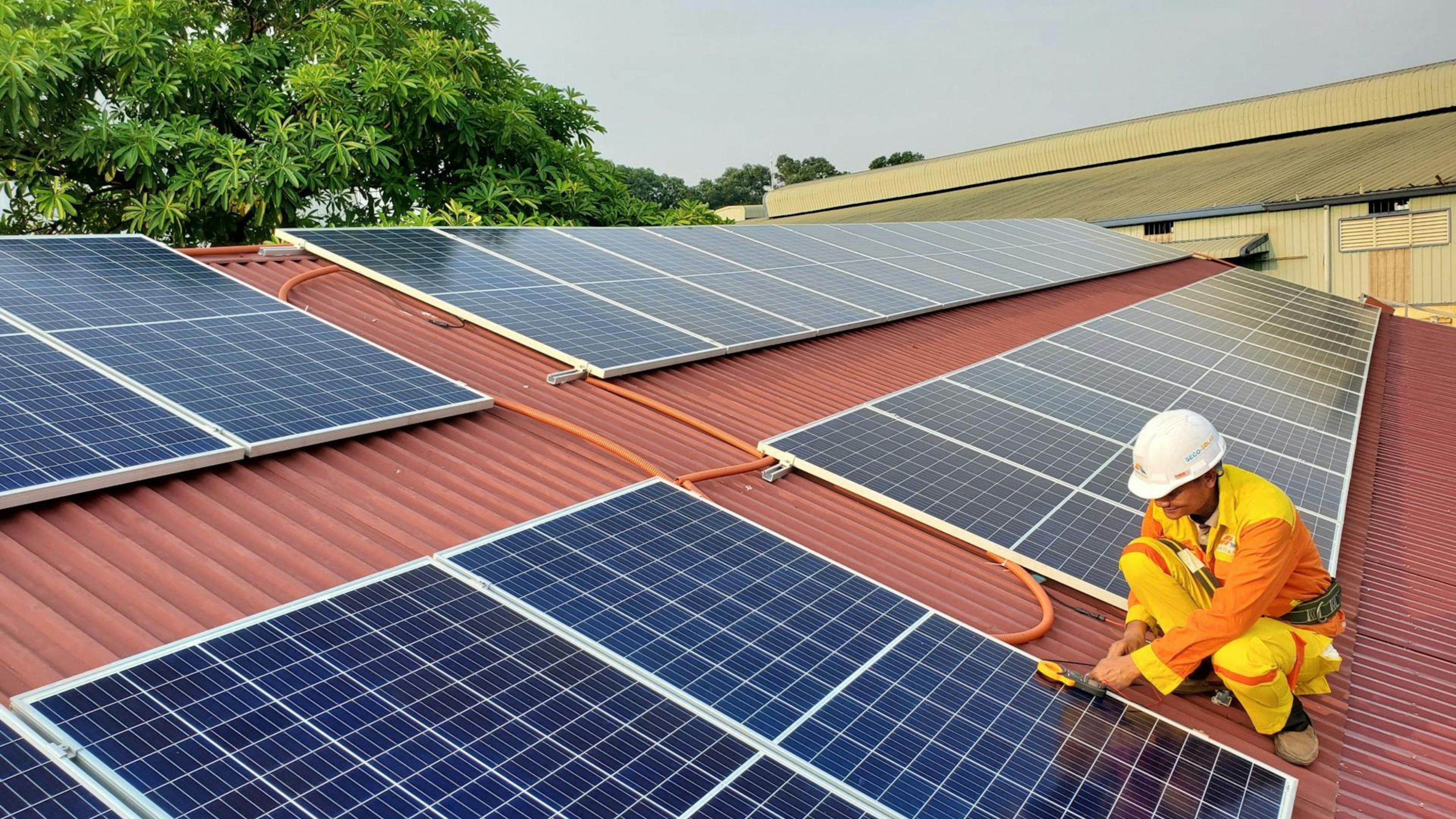 How Solar Panels Made Me Independent From the Power Company