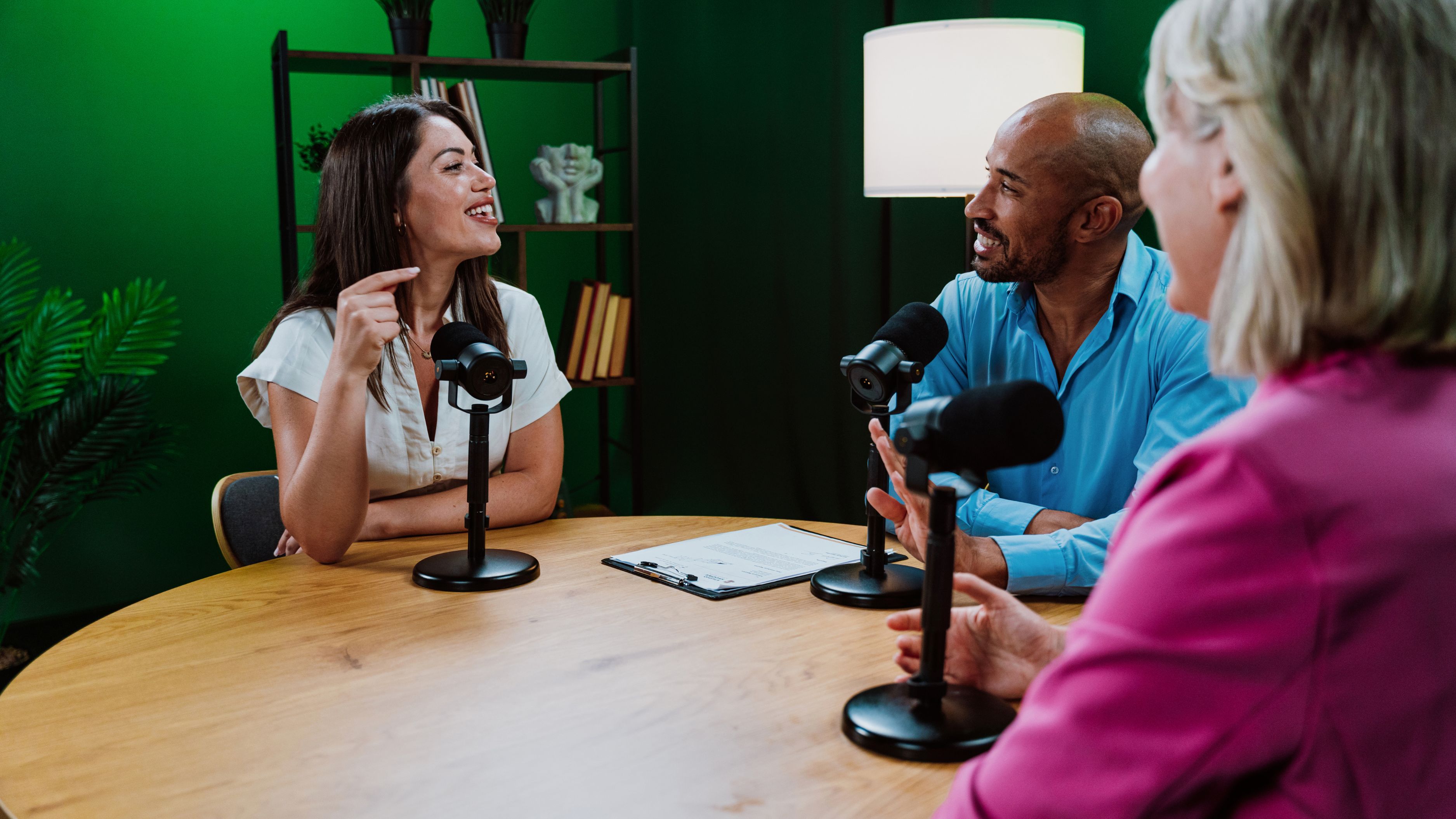How to Interview Artists As a Podcast Host Without Wasting Their Time