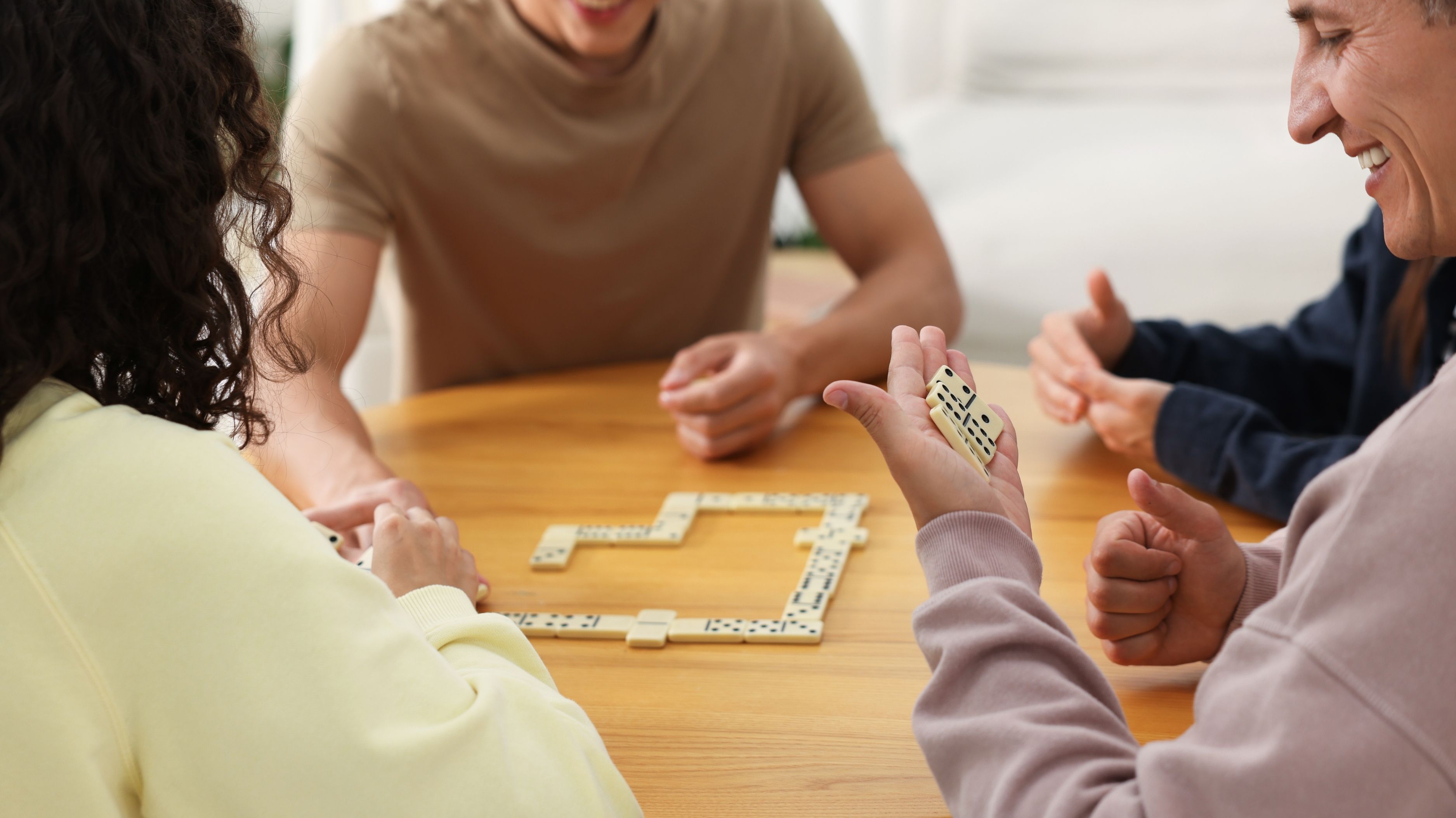 What Are the Top 10 Multiplayer Board Games for Large Groups?