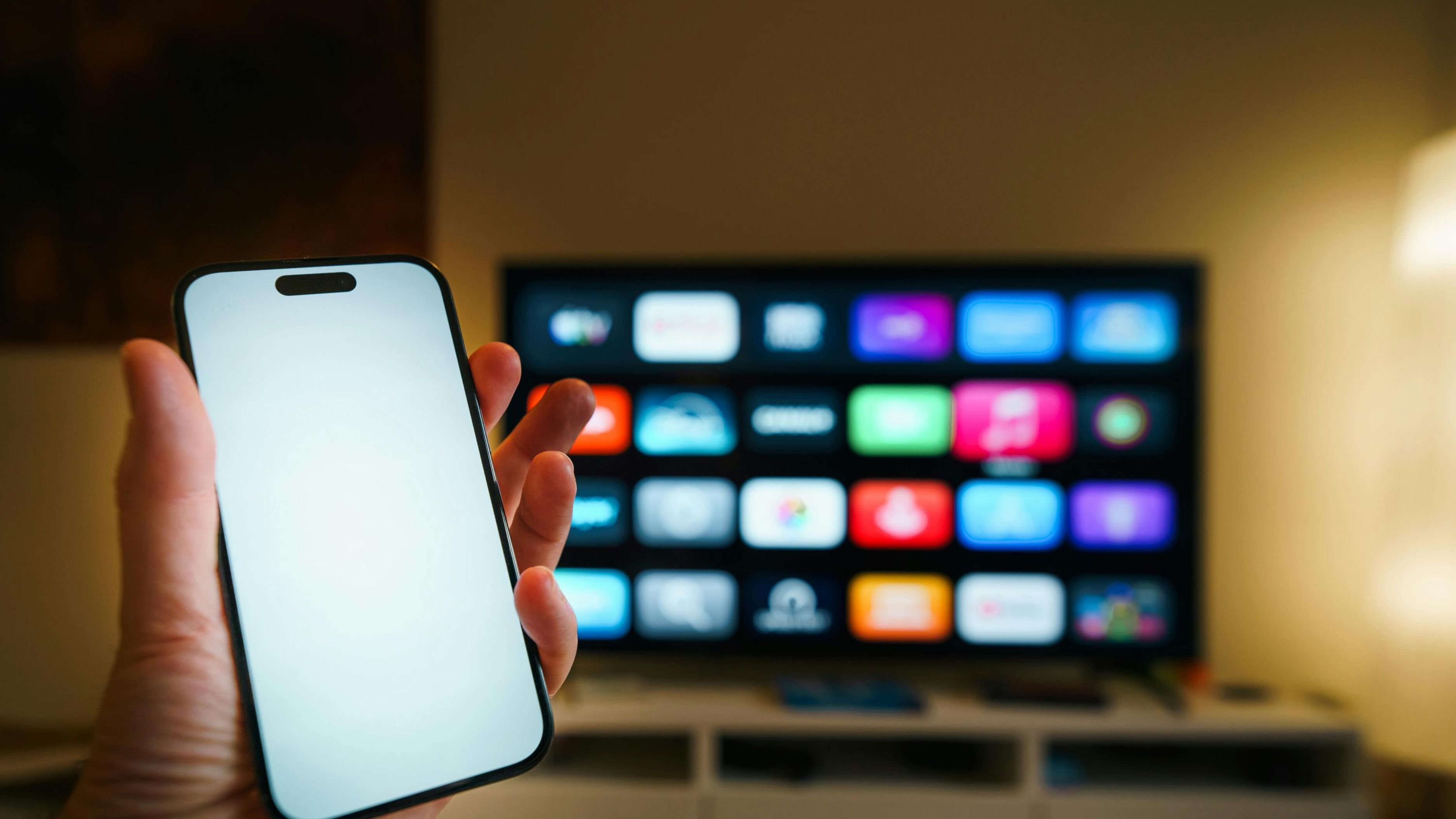 Does Streaming Quality Actually Change on Mobile VS Tv? Here's What to Expect