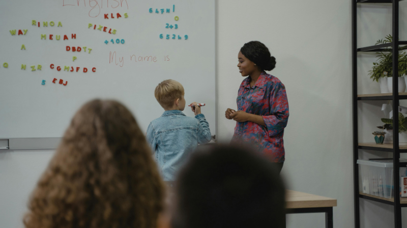 The Benefits Of Bilingual Education: Preparing for a Global Future